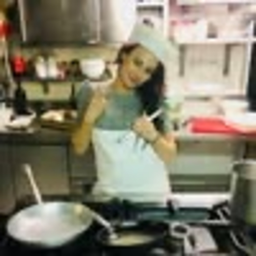 Meet your Posher, Alicia
